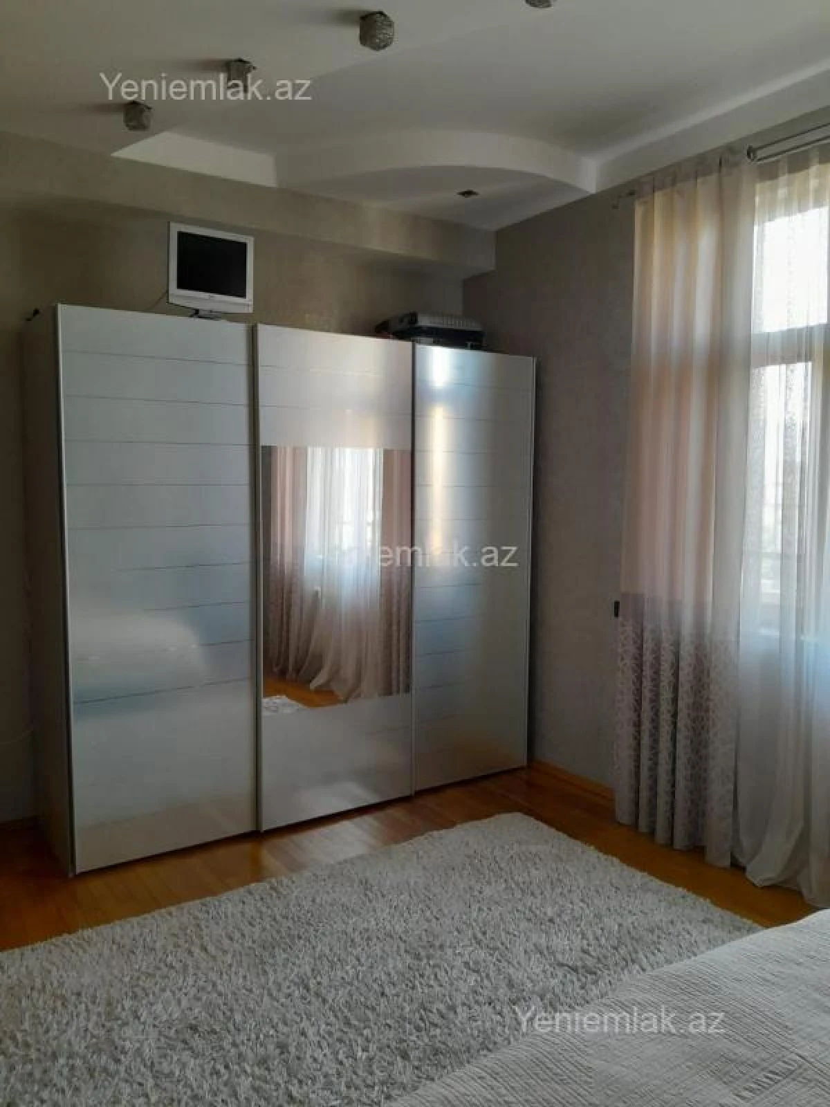 Satılır 3 otaqlı yeni tikili 171 m²