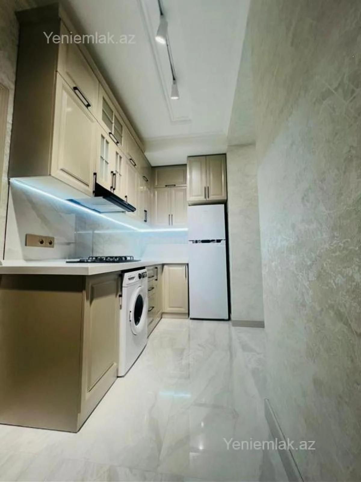 Satılır 3 otaqlı yeni tikili 76 m²
