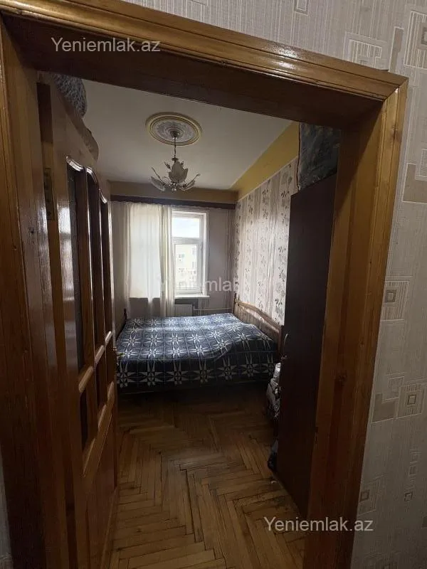 Satılır 3 otaqlı köhnə tikili 61 m²
