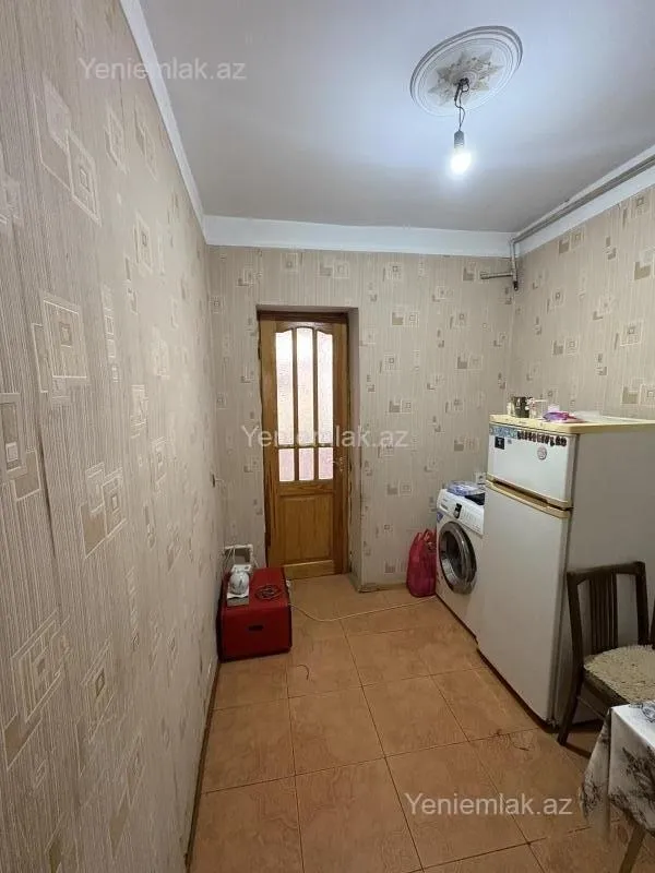 Satılır 3 otaqlı köhnə tikili 61 m²
