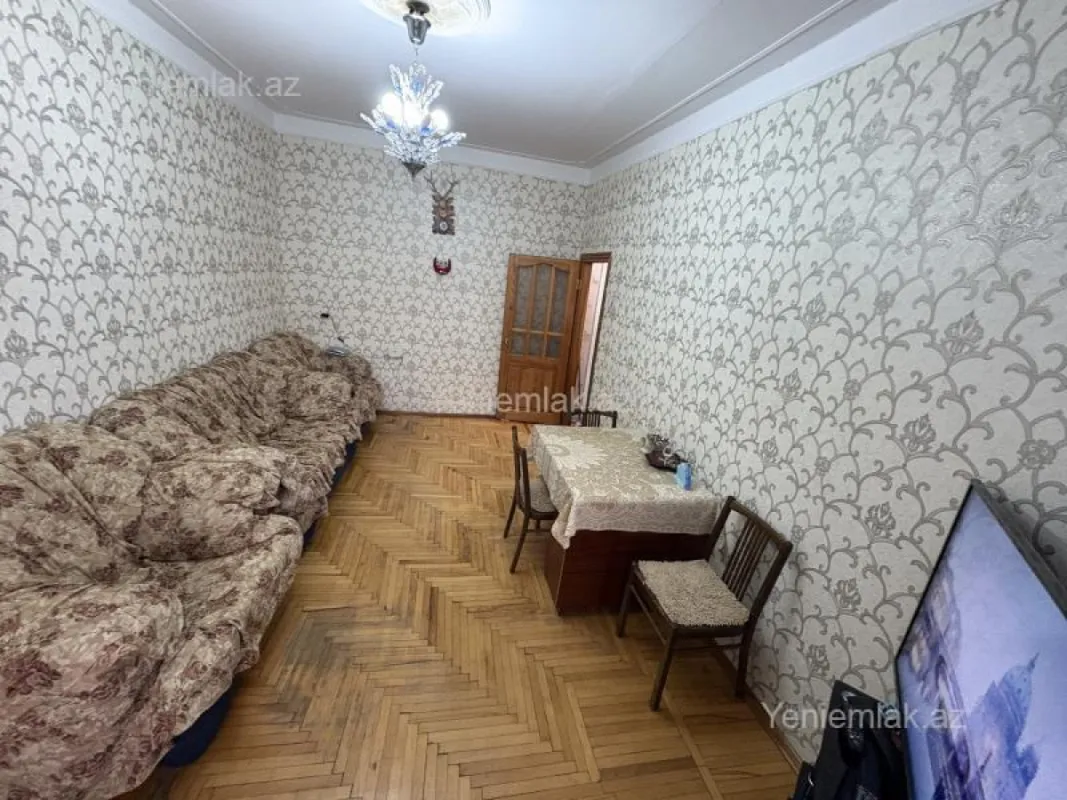 Satılır 3 otaqlı köhnə tikili 61 m²