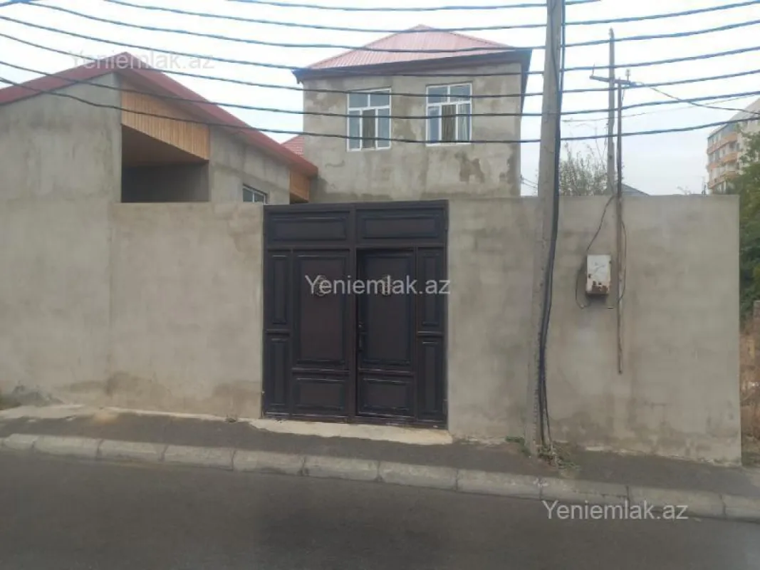 Satılır 4 otaqlı həyət evi 200 m²