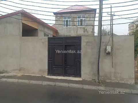 Satılır 4 otaqlı həyət evi 200 m²