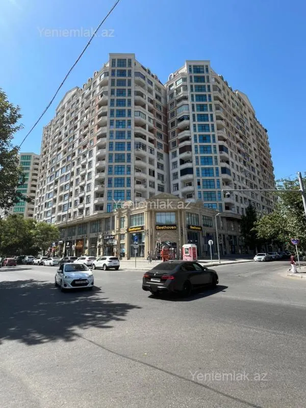 Satılır 2 otaqlı yeni tikili 70 m²