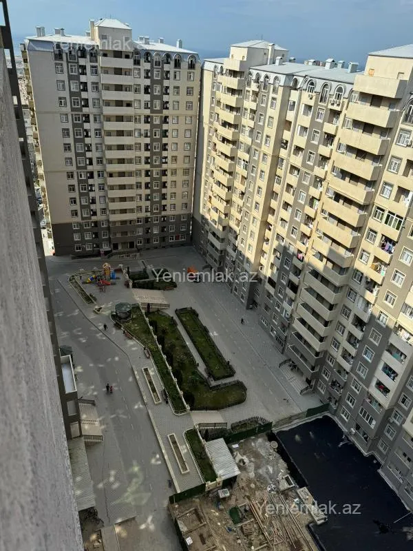 Satılır 2 otaqlı yeni tikili 65 m²