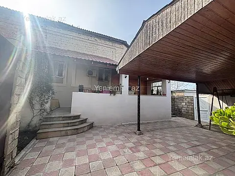 Satılır 9 otaqlı həyət evi 200 m²