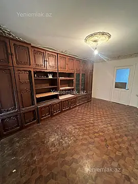 Satılır 3 otaqlı köhnə tikili 70 m²