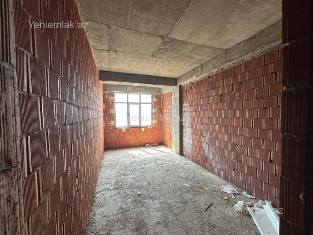 Satılır 4 otaqlı yeni tikili 150 m²