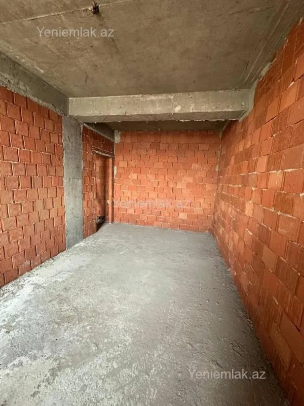 Satılır 4 otaqlı yeni tikili 150 m²