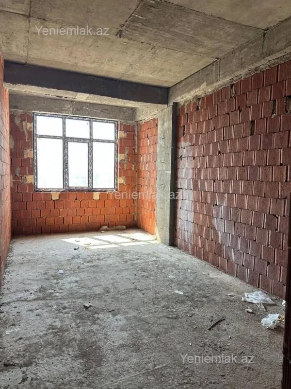 Satılır 4 otaqlı yeni tikili 150 m²