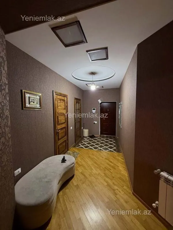 Satılır 2 otaqlı yeni tikili 95 m²