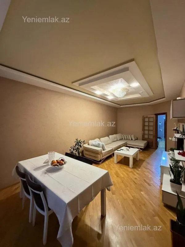 Satılır 2 otaqlı yeni tikili 95 m²