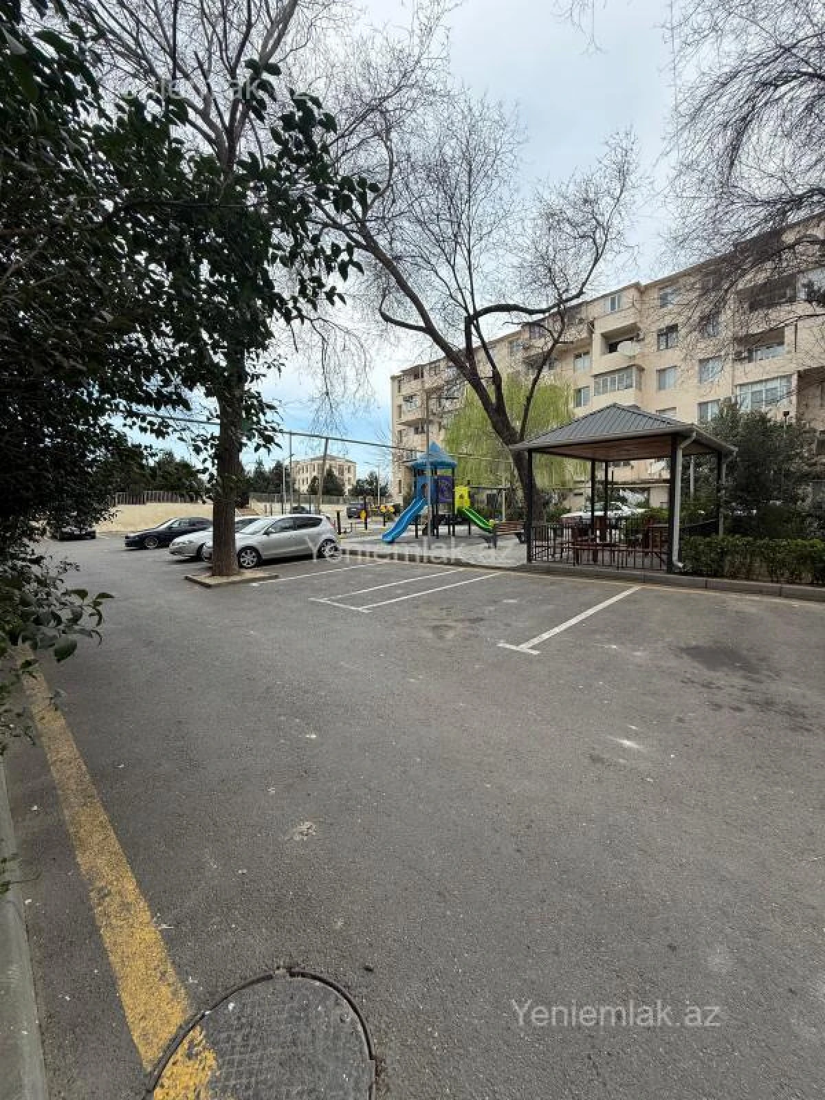 Satılır 1 otaqlı köhnə tikili 37 m²