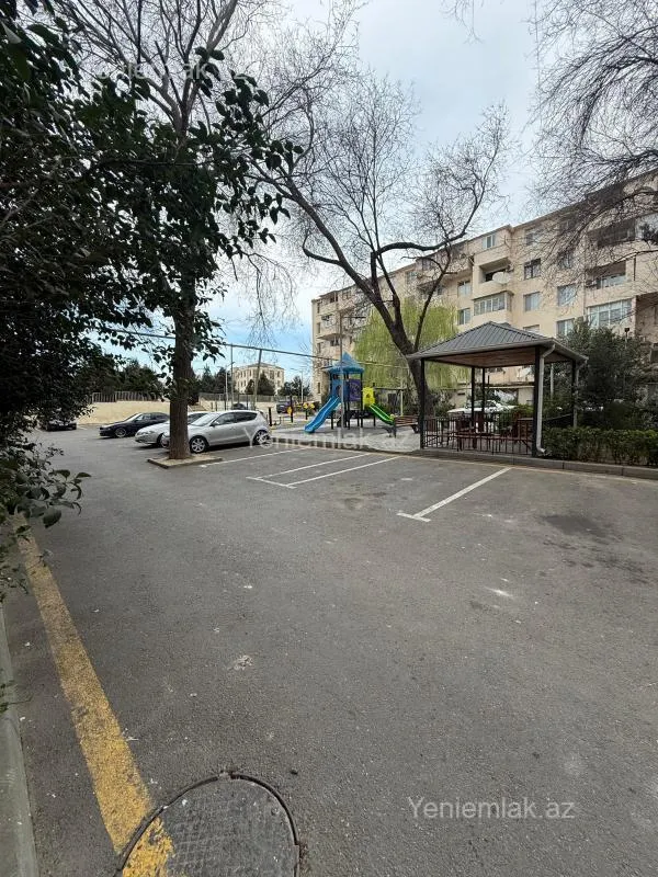 Satılır 1 otaqlı köhnə tikili 37 m²
