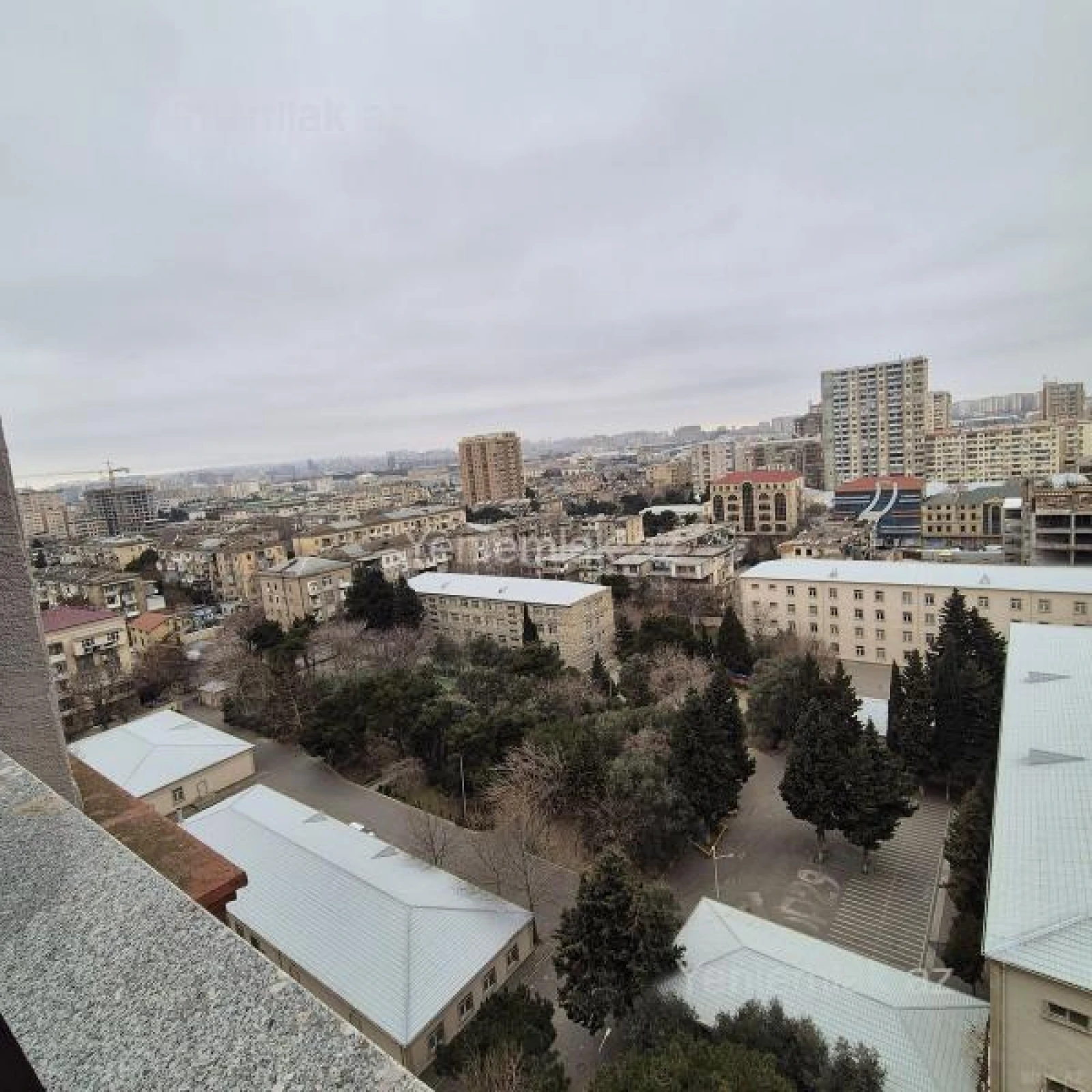 Satılır 2 otaqlı yeni tikili 70 m²