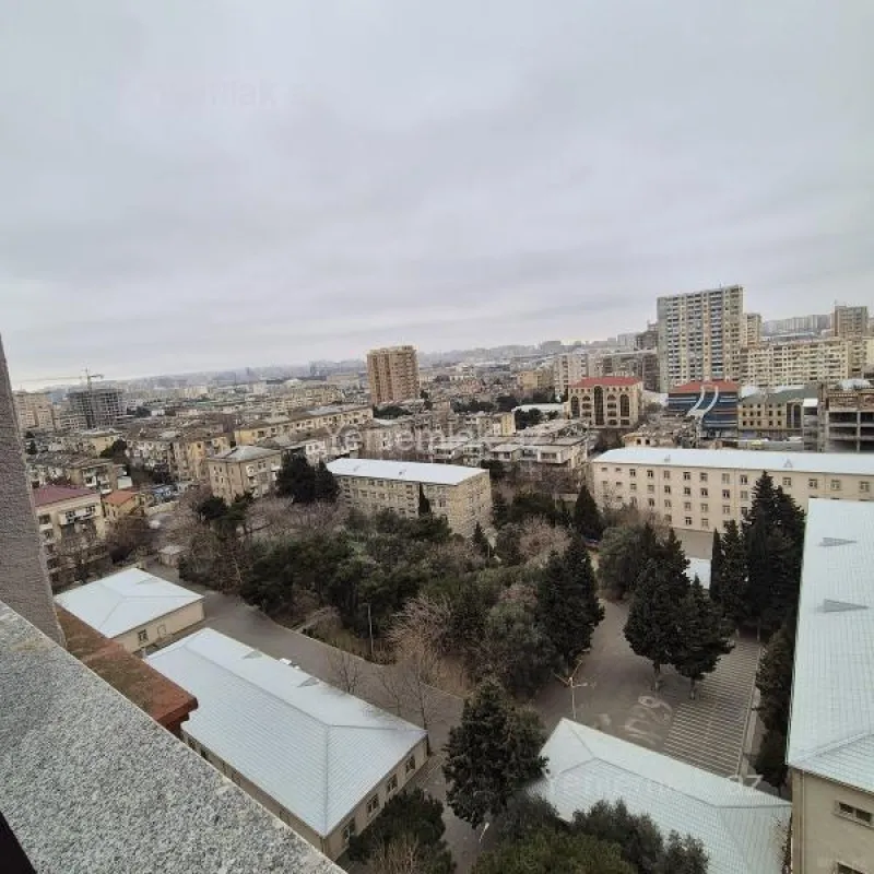 Satılır 2 otaqlı yeni tikili 70 m²