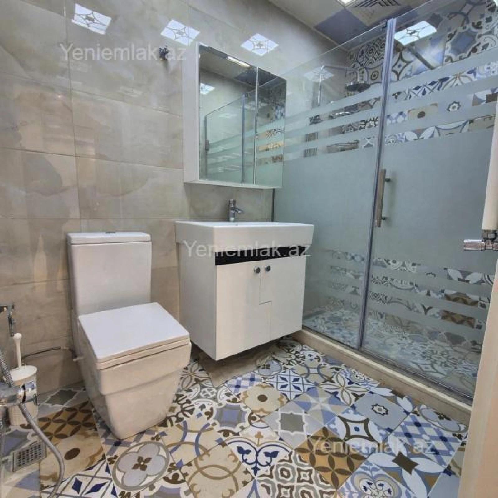 Satılır 2 otaqlı yeni tikili 70 m²