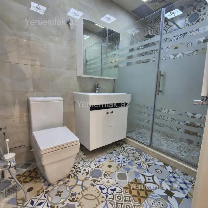 Satılır 2 otaqlı yeni tikili 70 m²