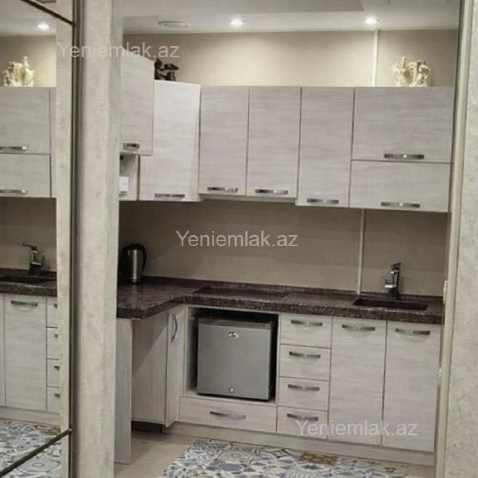 Satılır 2 otaqlı yeni tikili 70 m²