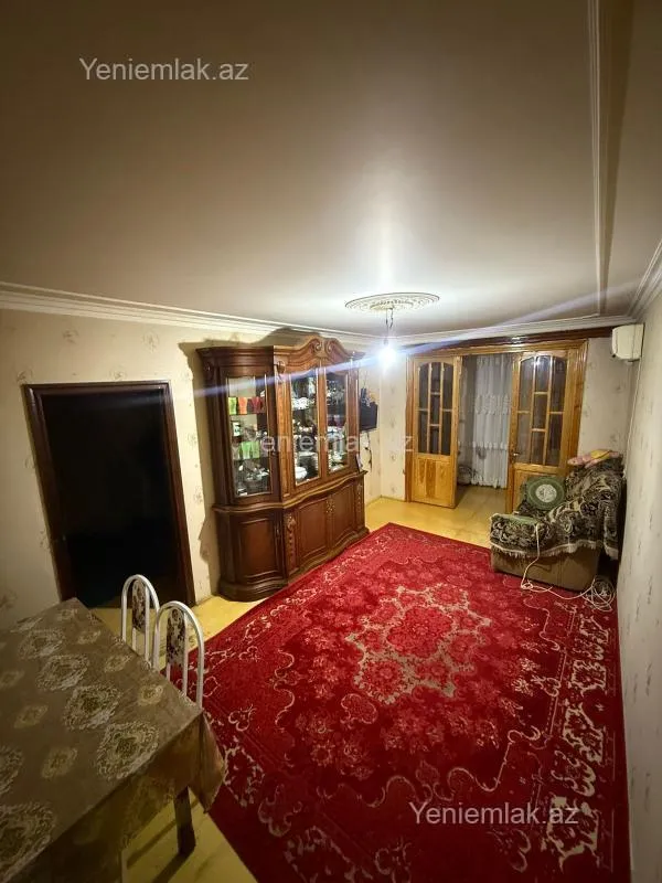 Satılır 2 otaqlı köhnə tikili 42 m²
