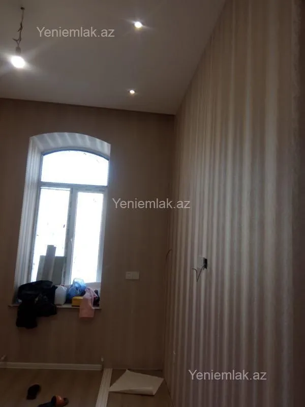 Satılır 2 otaqlı köhnə tikili 40 m²