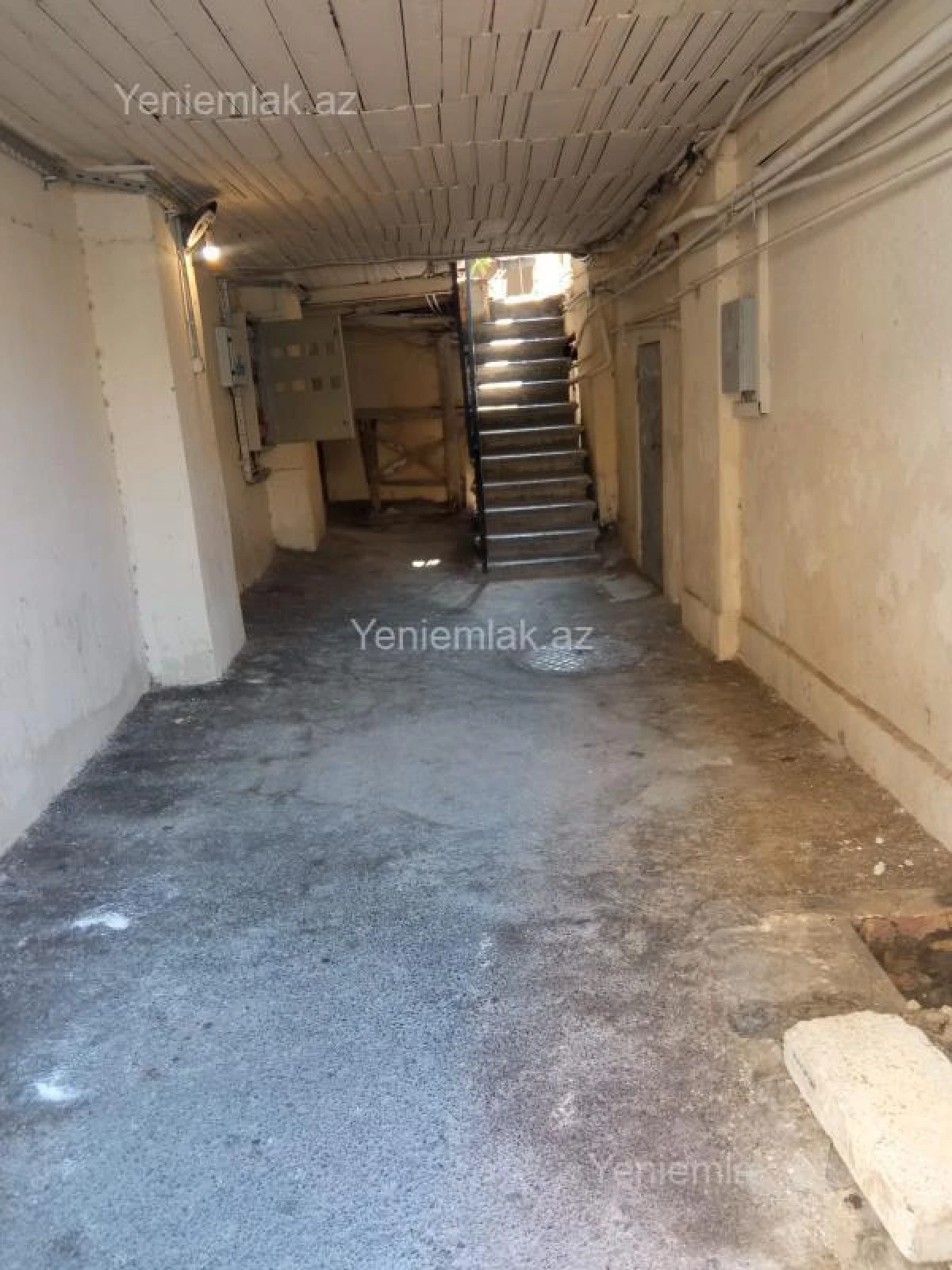Satılır 2 otaqlı köhnə tikili 40 m²
