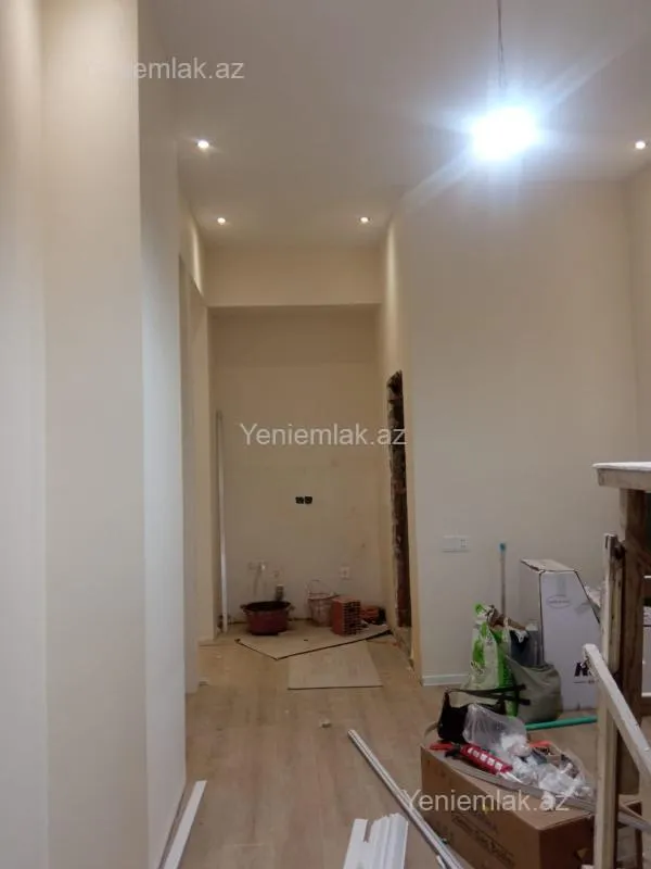 Satılır 2 otaqlı köhnə tikili 40 m²