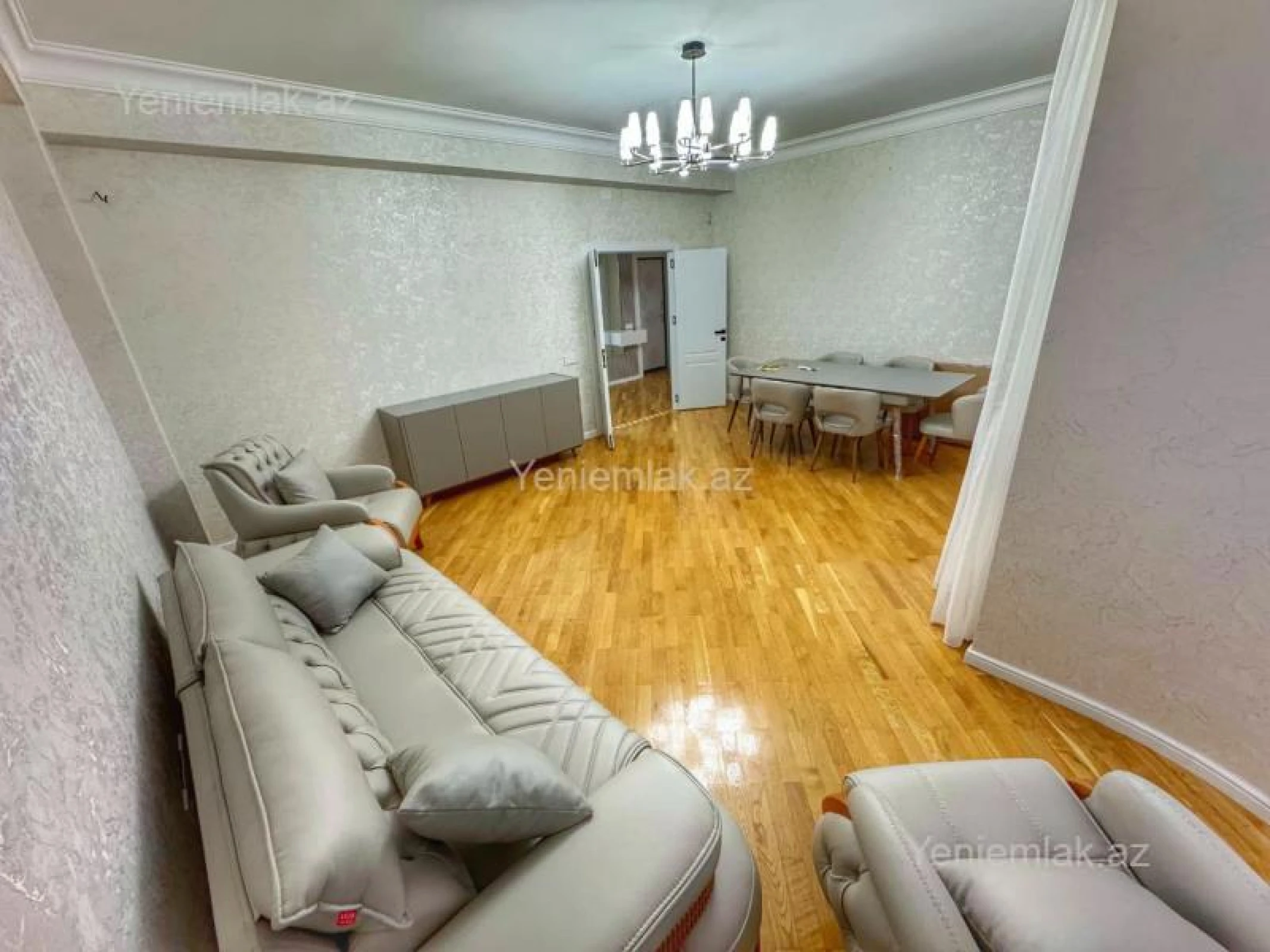 Satılır 4 otaqlı yeni tikili 155 m²