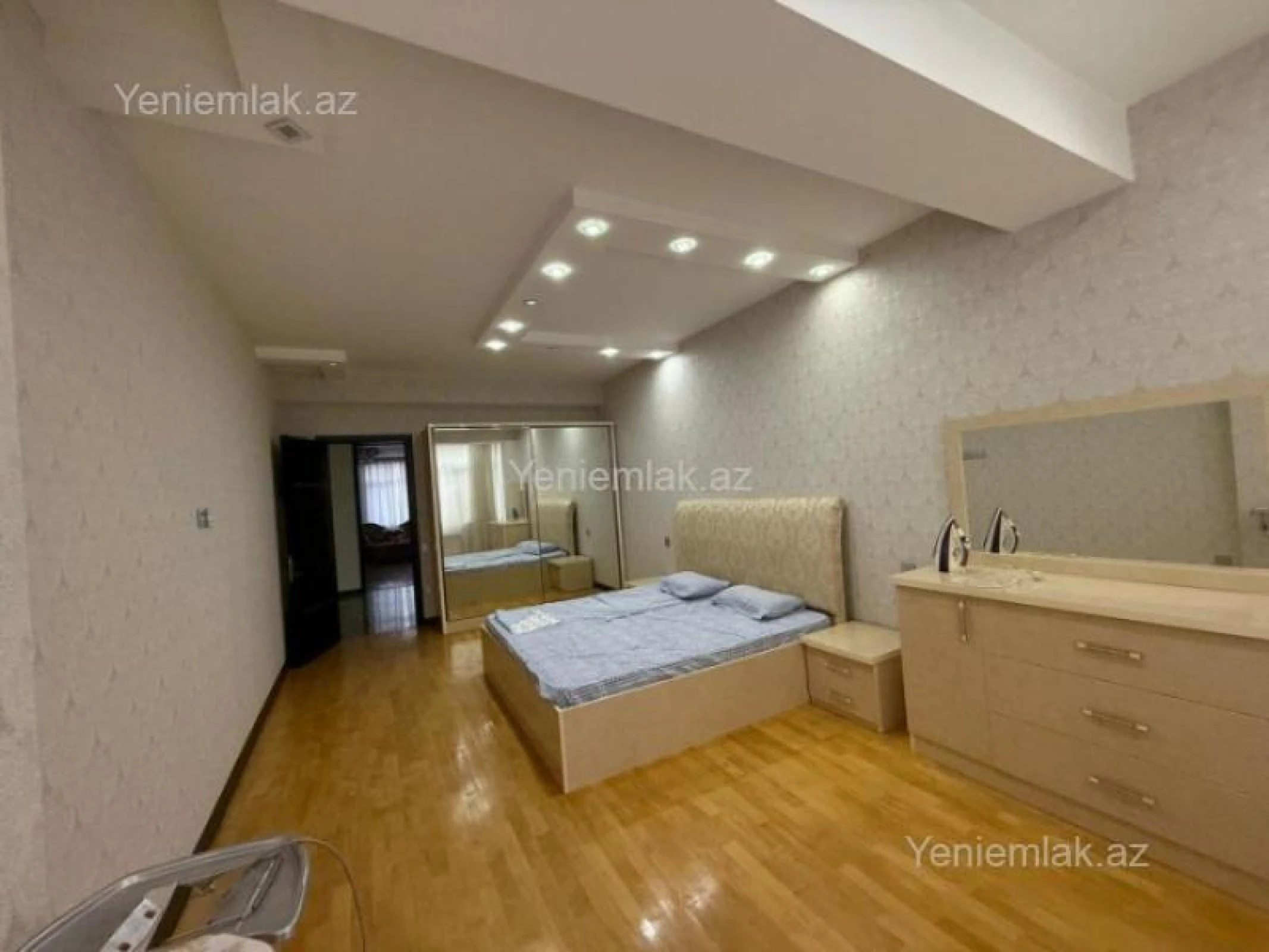 Satılır 3 otaqlı yeni tikili 136 m²