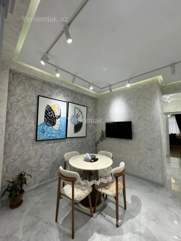 Satılır 3 otaqlı yeni tikili 112 m²