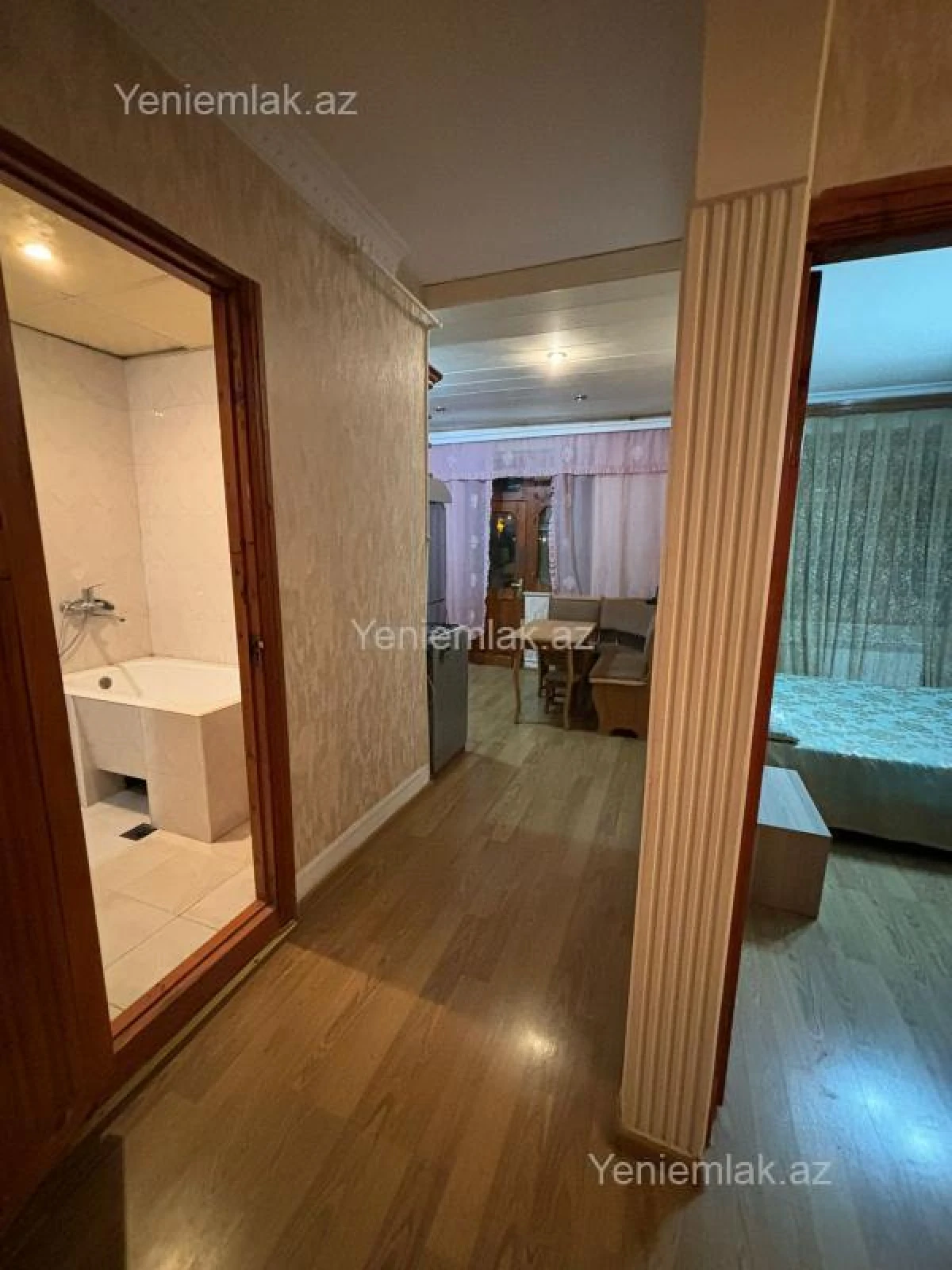 Satılır 3 otaqlı köhnə tikili 70 m²