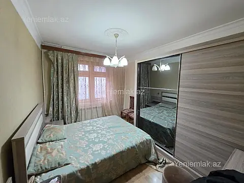 Satılır 3 otaqlı köhnə tikili 80 m²