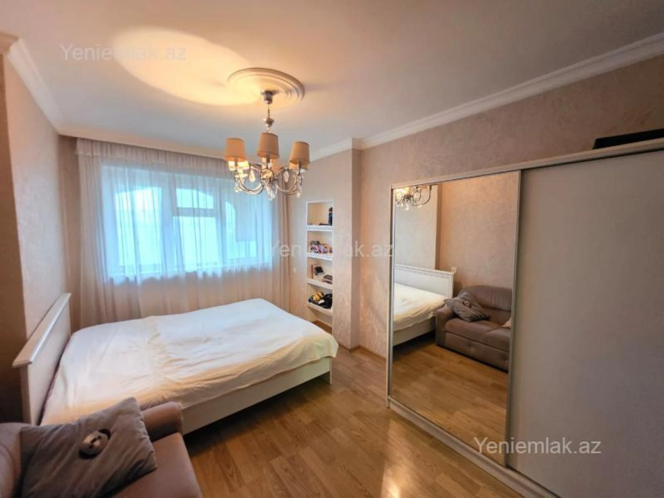 Satılır 3 otaqlı köhnə tikili 80 m²