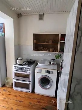 Satılır 3 otaqlı köhnə tikili 80 m²