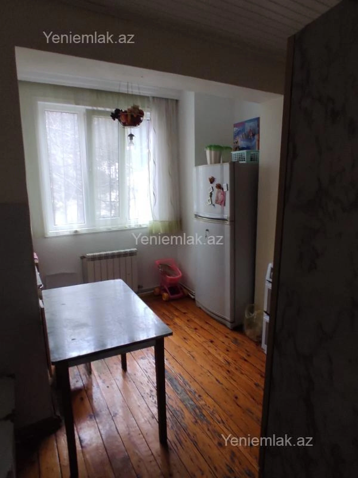 Satılır 3 otaqlı köhnə tikili 80 m²