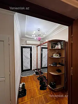 Satılır 3 otaqlı köhnə tikili 80 m²