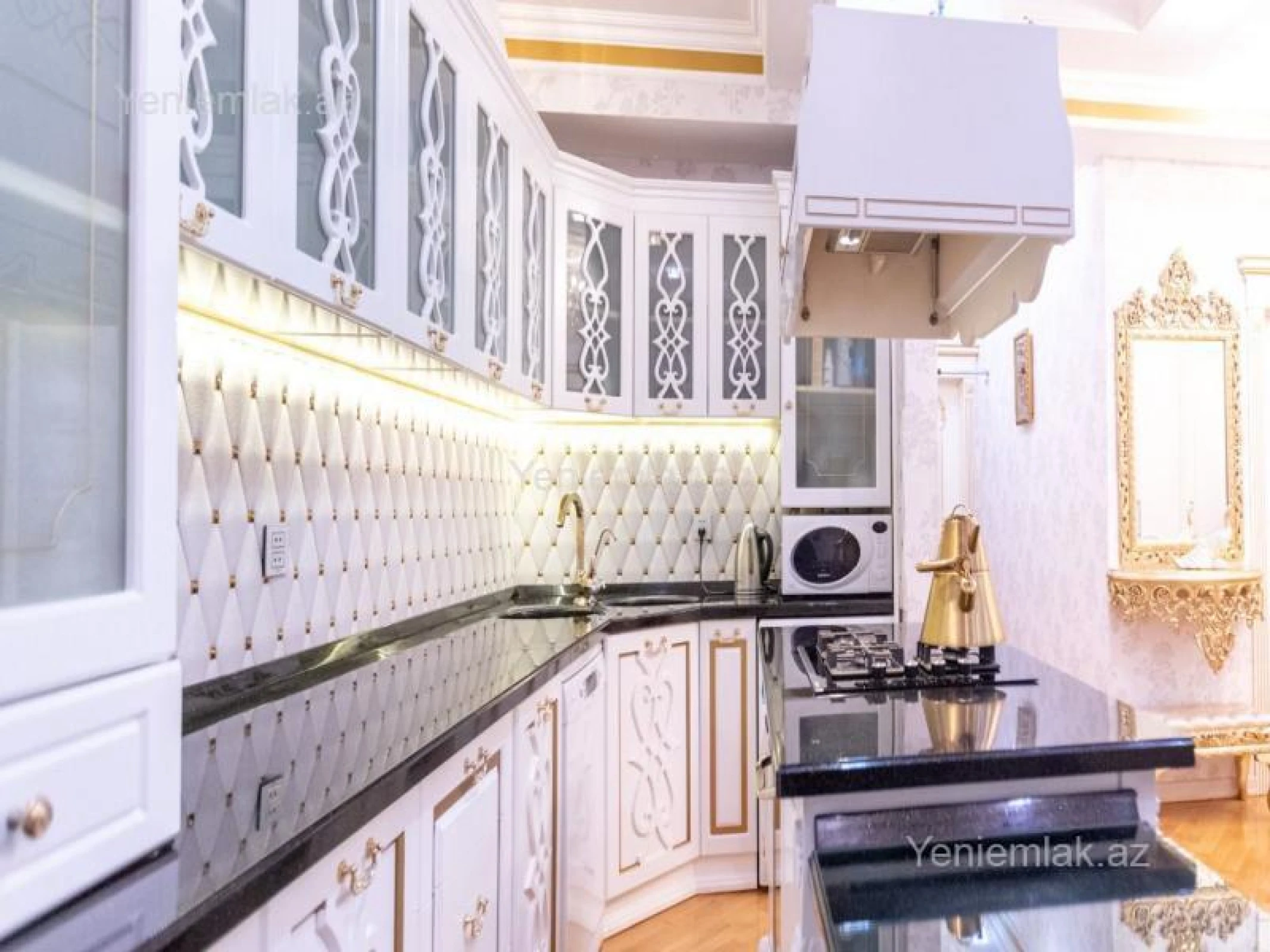 Satılır 3 otaqlı yeni tikili 90 m²