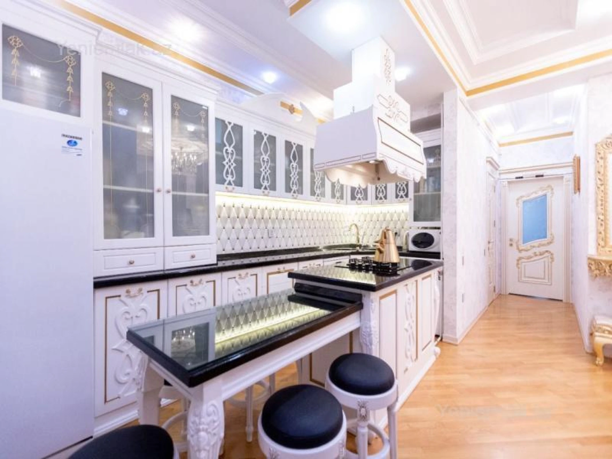 Satılır 3 otaqlı yeni tikili 90 m²