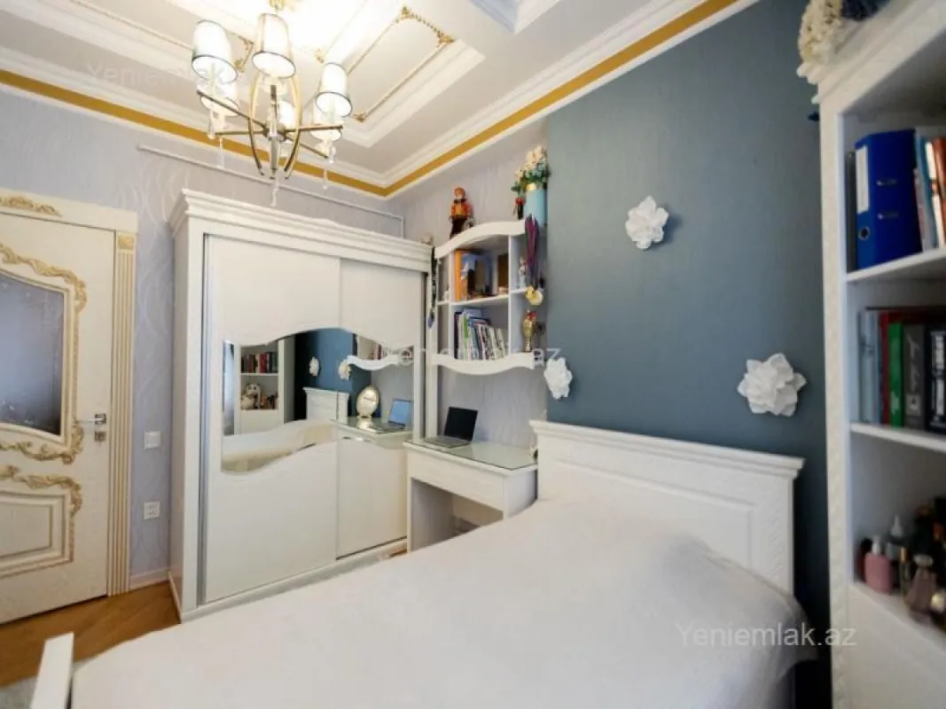 Satılır 3 otaqlı yeni tikili 90 m²