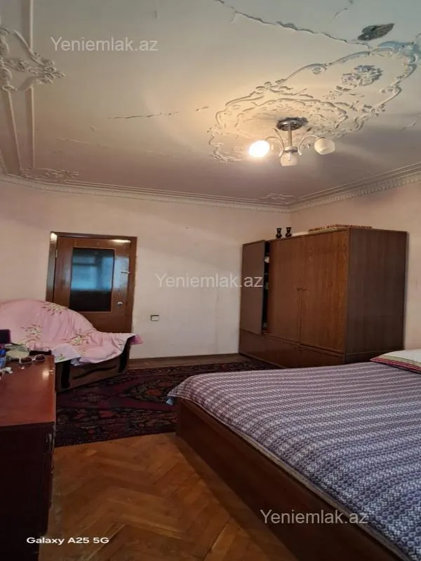 Satılır mənzil 76 m²