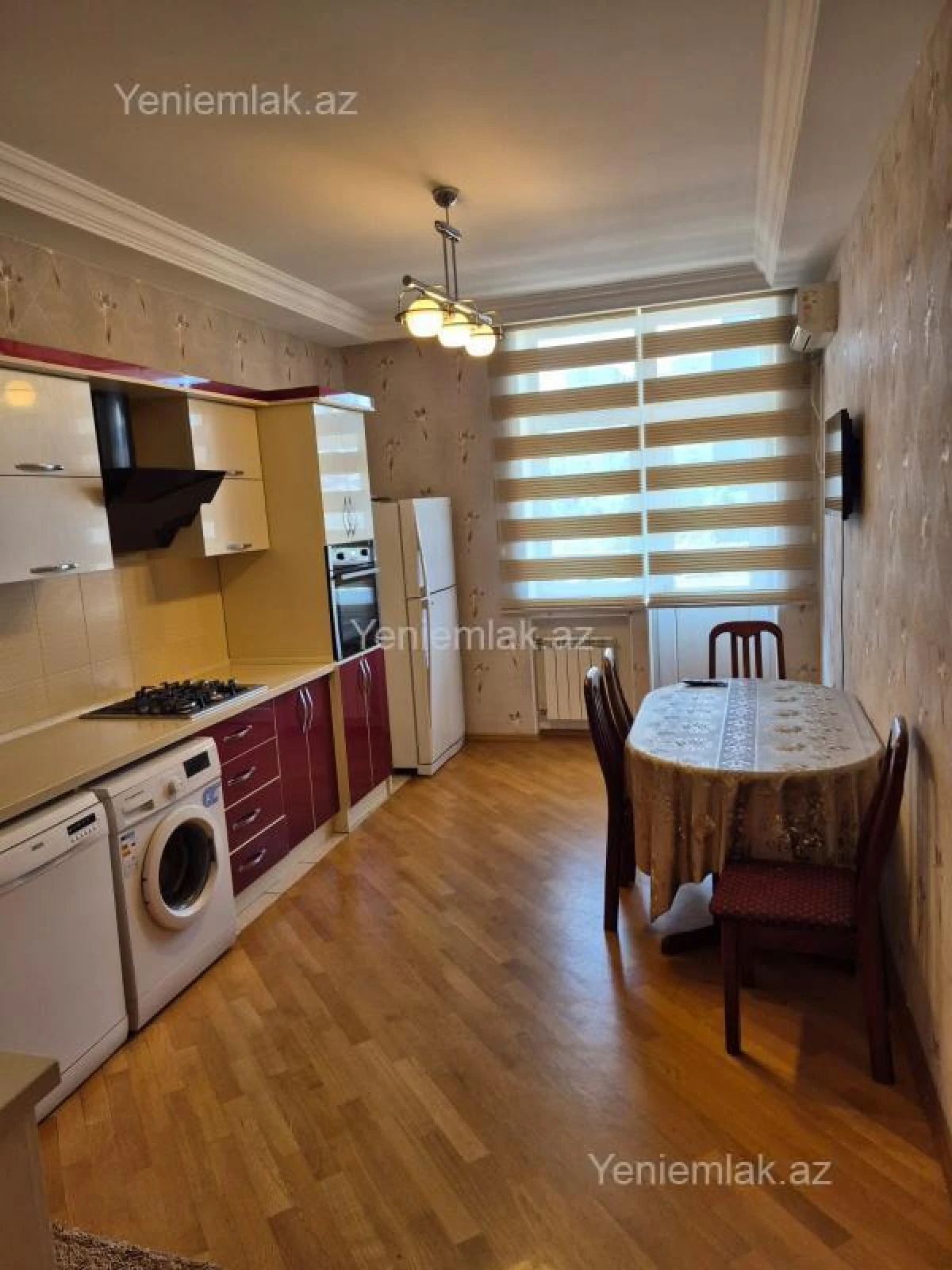 Satılır 4 otaqlı yeni tikili 180 m²