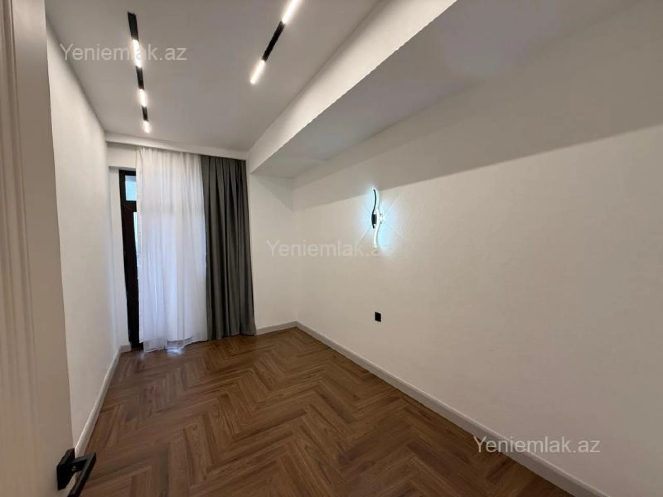 Satılır 3 otaqlı yeni tikili 93 m²