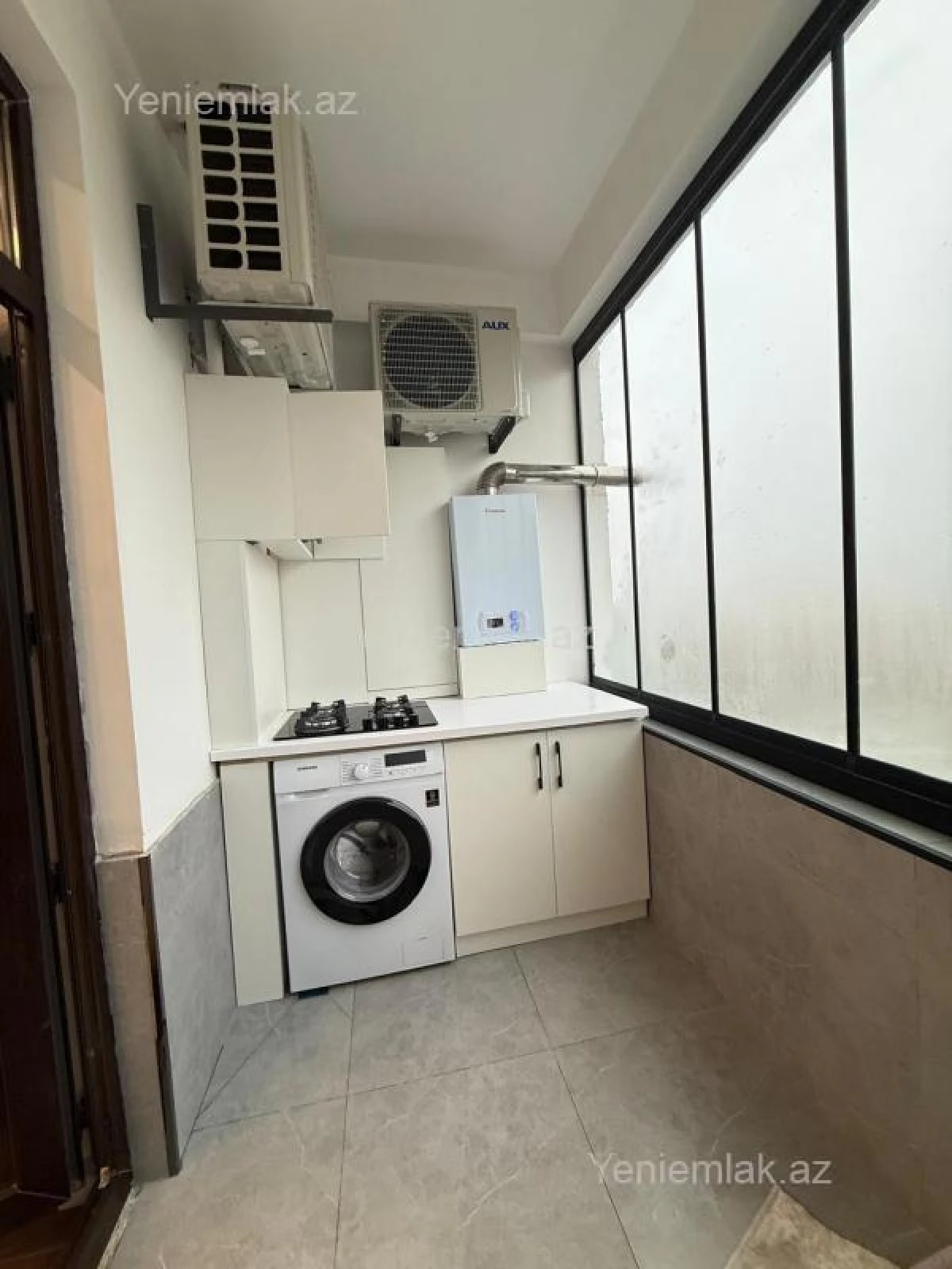 Satılır 3 otaqlı yeni tikili 93 m²