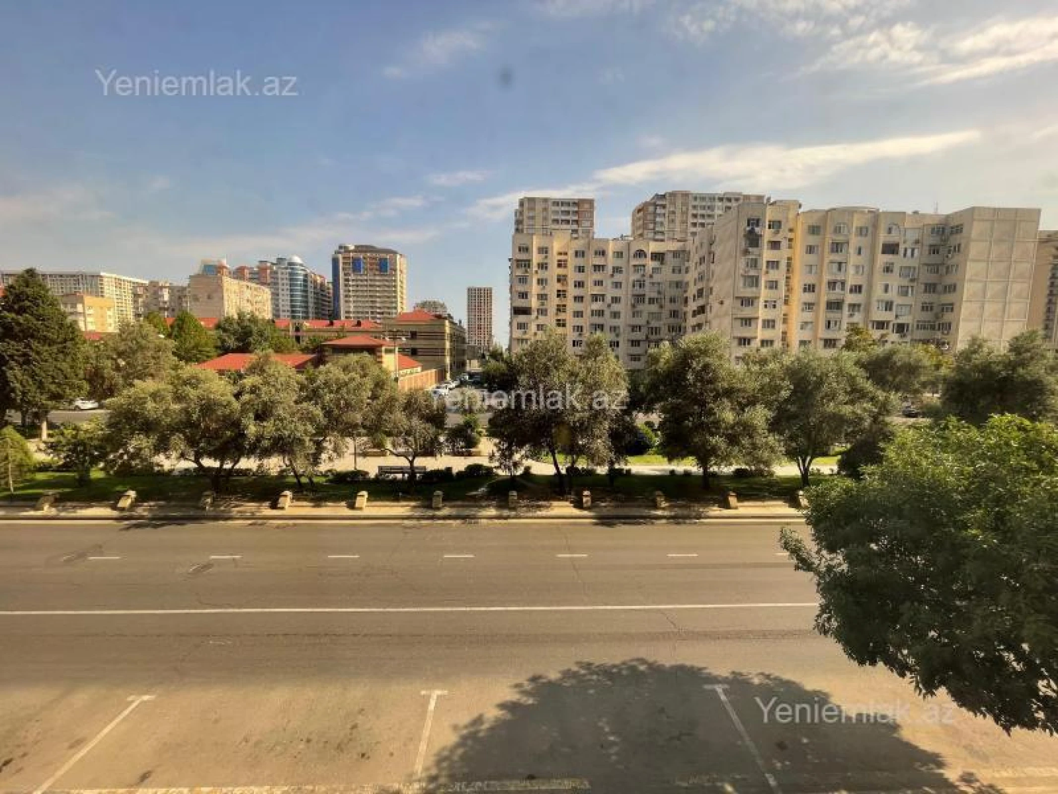 Satılır 3 otaqlı yeni tikili 137 m²