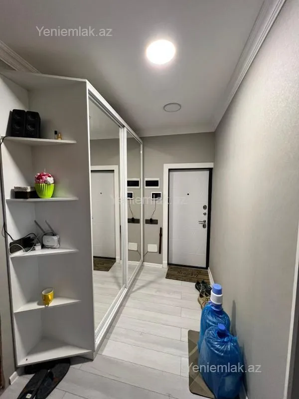 Satılır 3 otaqlı köhnə tikili 85 m²