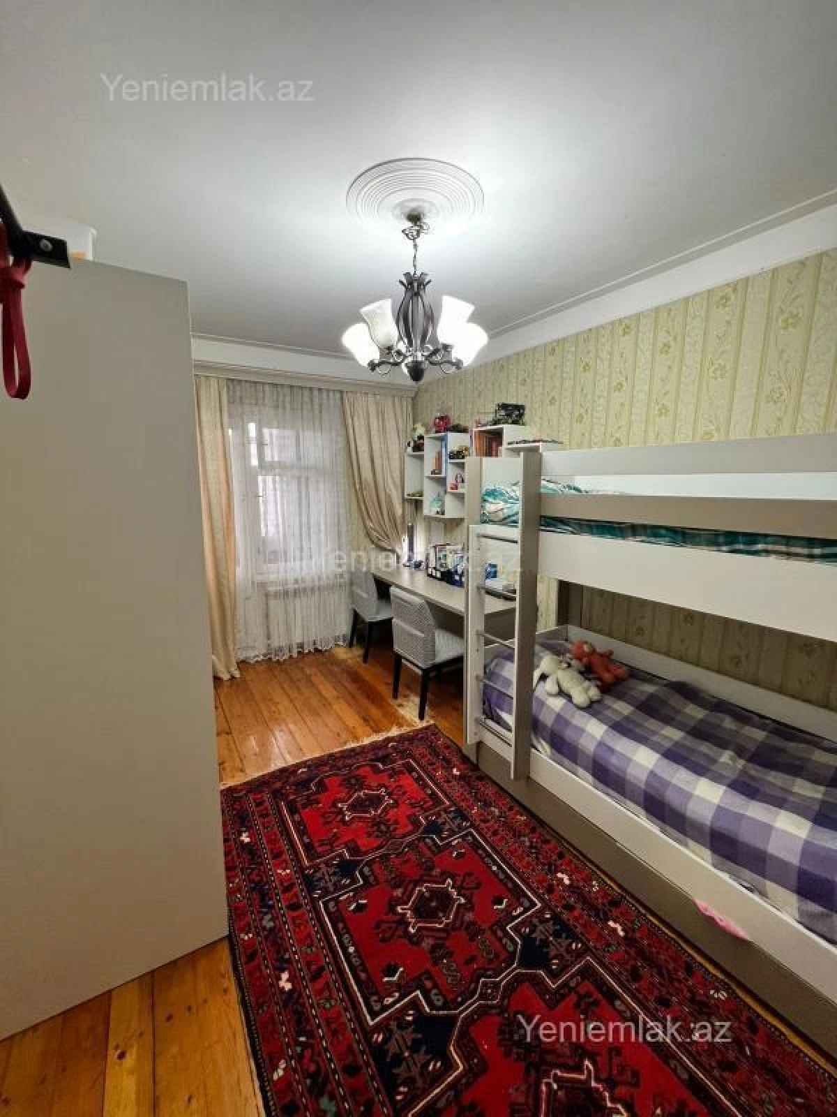 Satılır 3 otaqlı köhnə tikili 85 m²