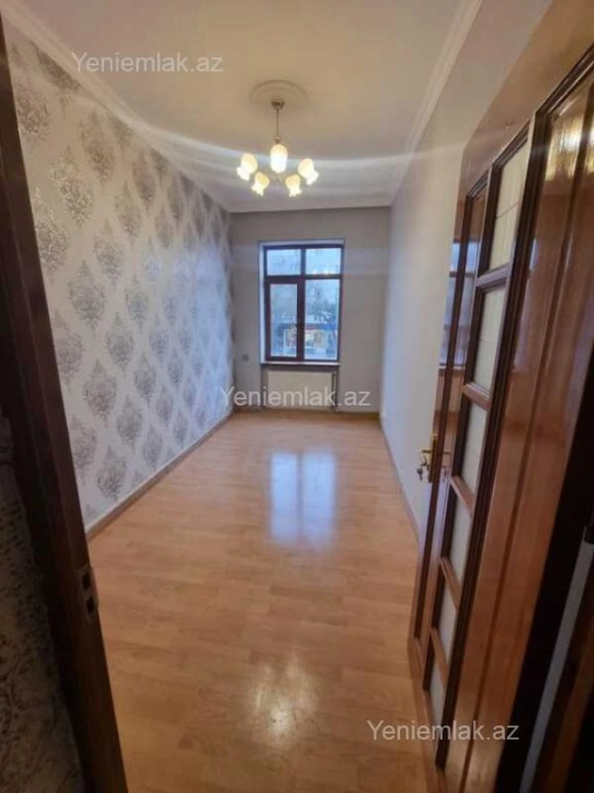 Satılır 3 otaqlı köhnə tikili 80 m²