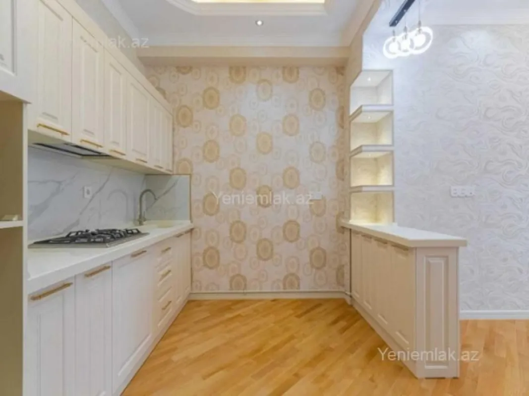 Satılır 3 otaqlı yeni tikili 105 m²