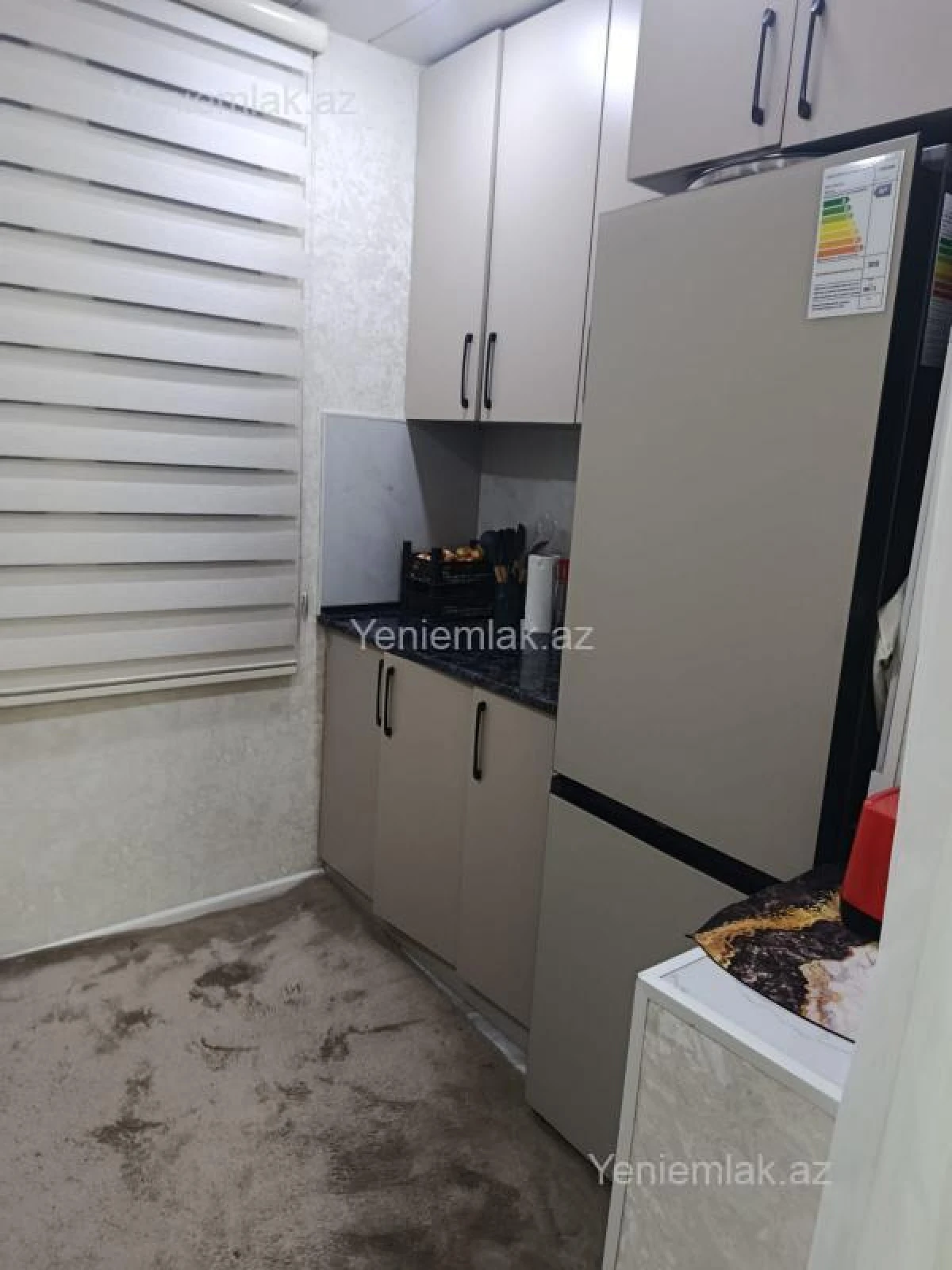 Satılır 3 otaqlı köhnə tikili 60 m²