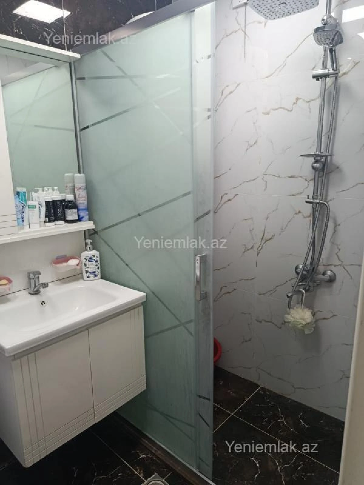 Satılır 3 otaqlı köhnə tikili 60 m²